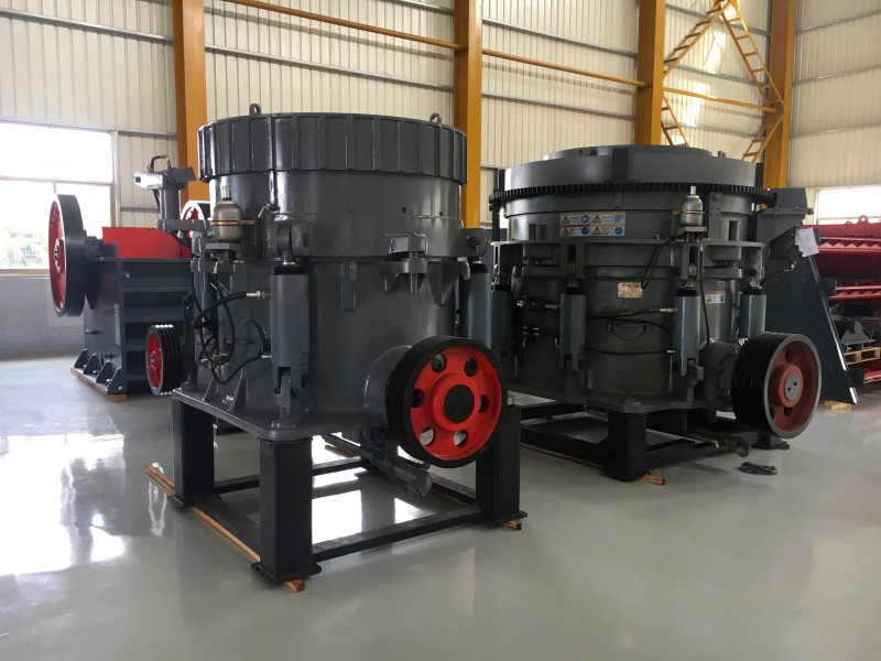 Multi-cylinder cone crusher